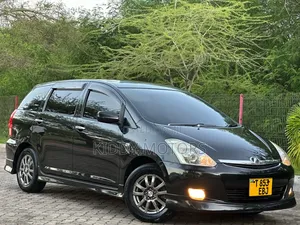 Photo - Toyota Wish 2006 Black