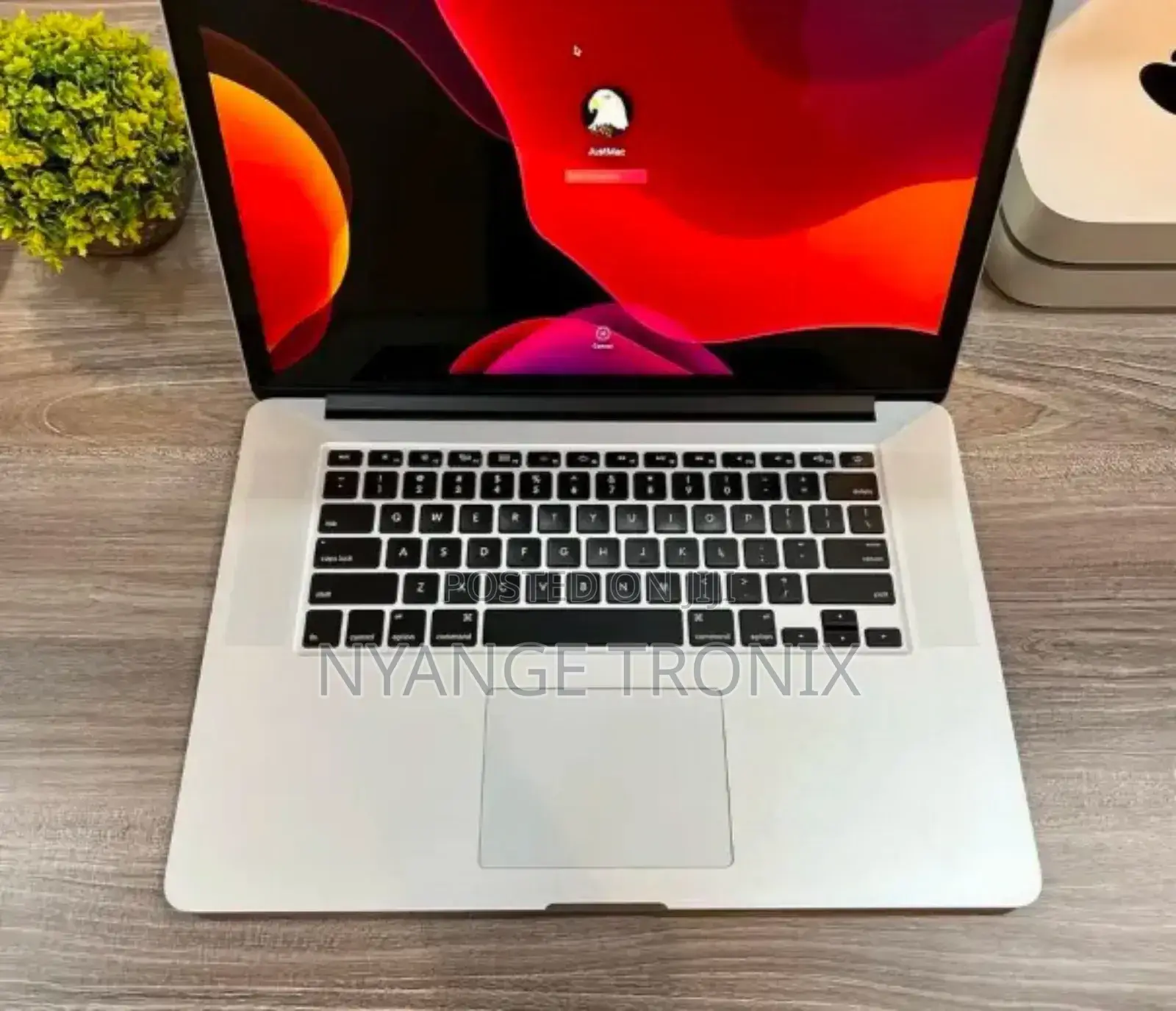 Laptop Apple MacBook Pro 2018 16GB Intel Core I9 SSD 512GB