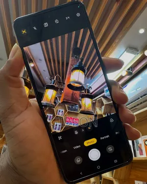 New Motorola Razr 50 256 GB Gold