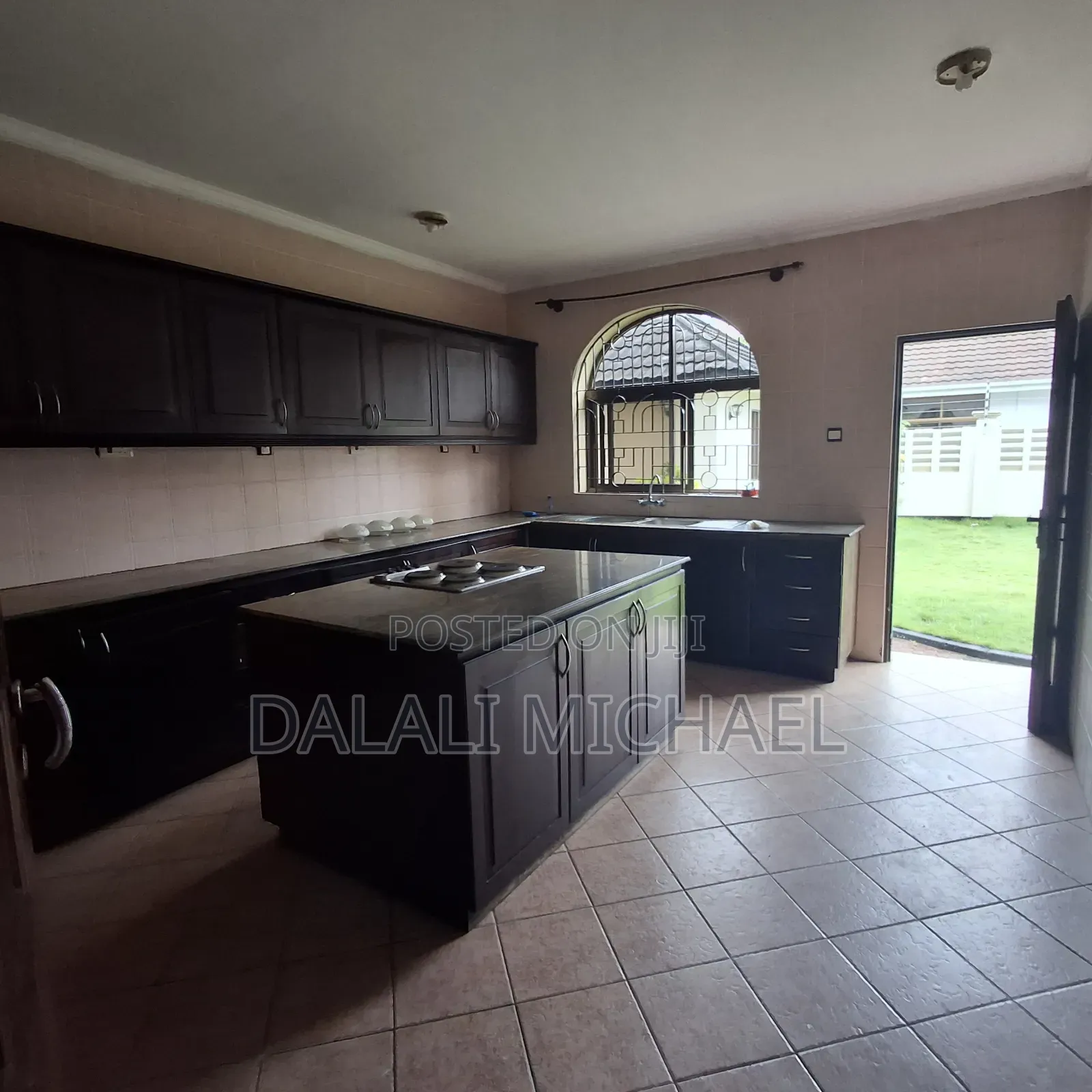4bdrm House in Mikocheni for rent