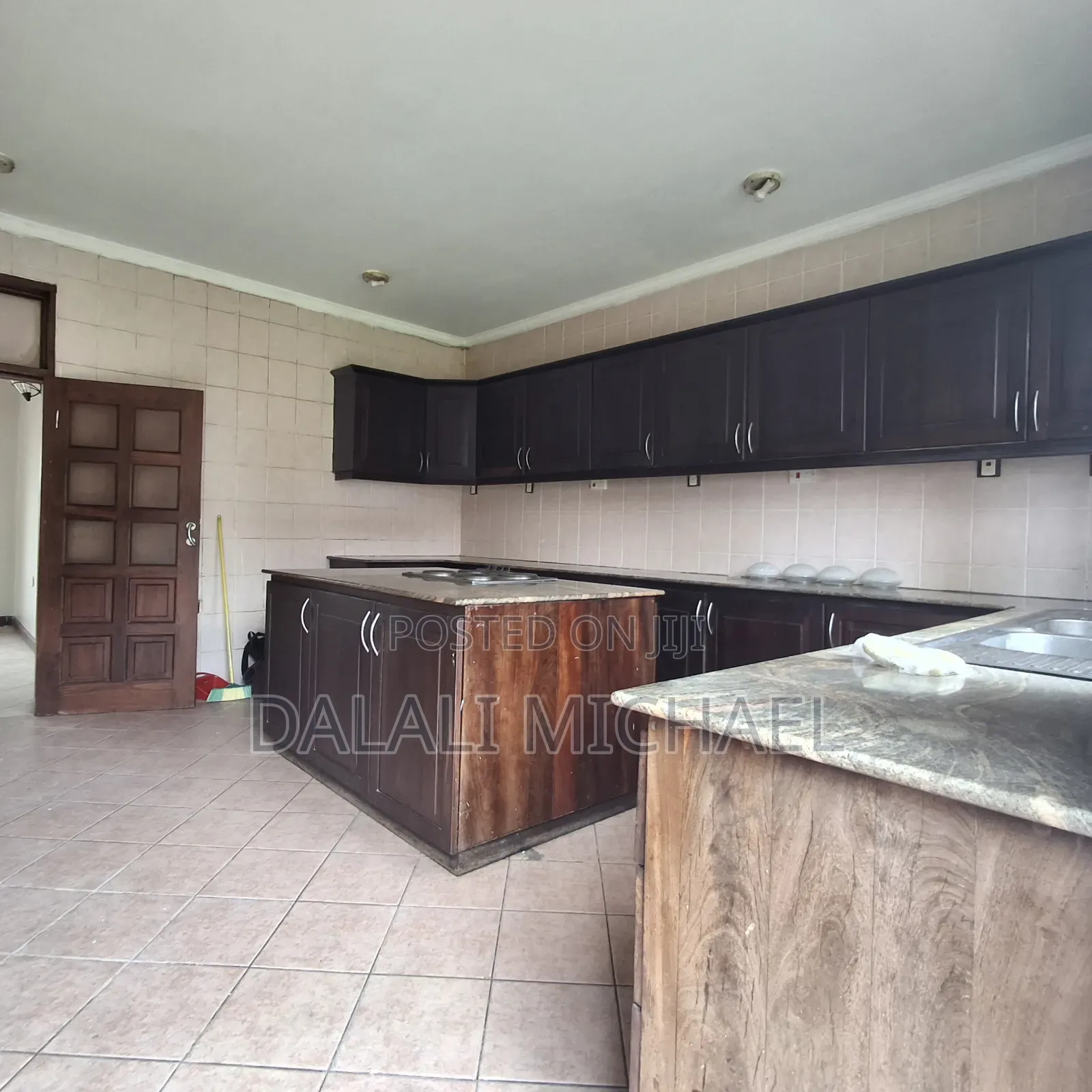 4bdrm House in Mikocheni for rent
