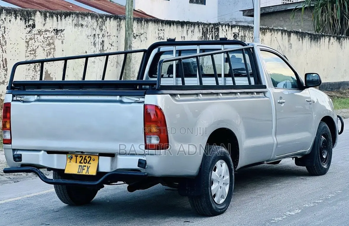 Toyota Hilux 2.5 D-4D SRX 2009 Silver