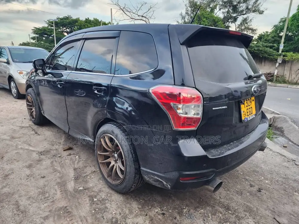 Subaru Forester 2013 Black
