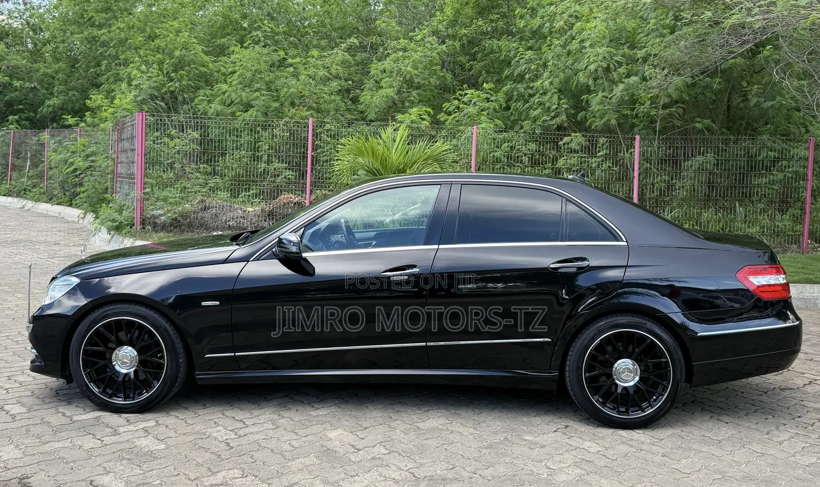 Mercedes-Benz E250 2010 Black