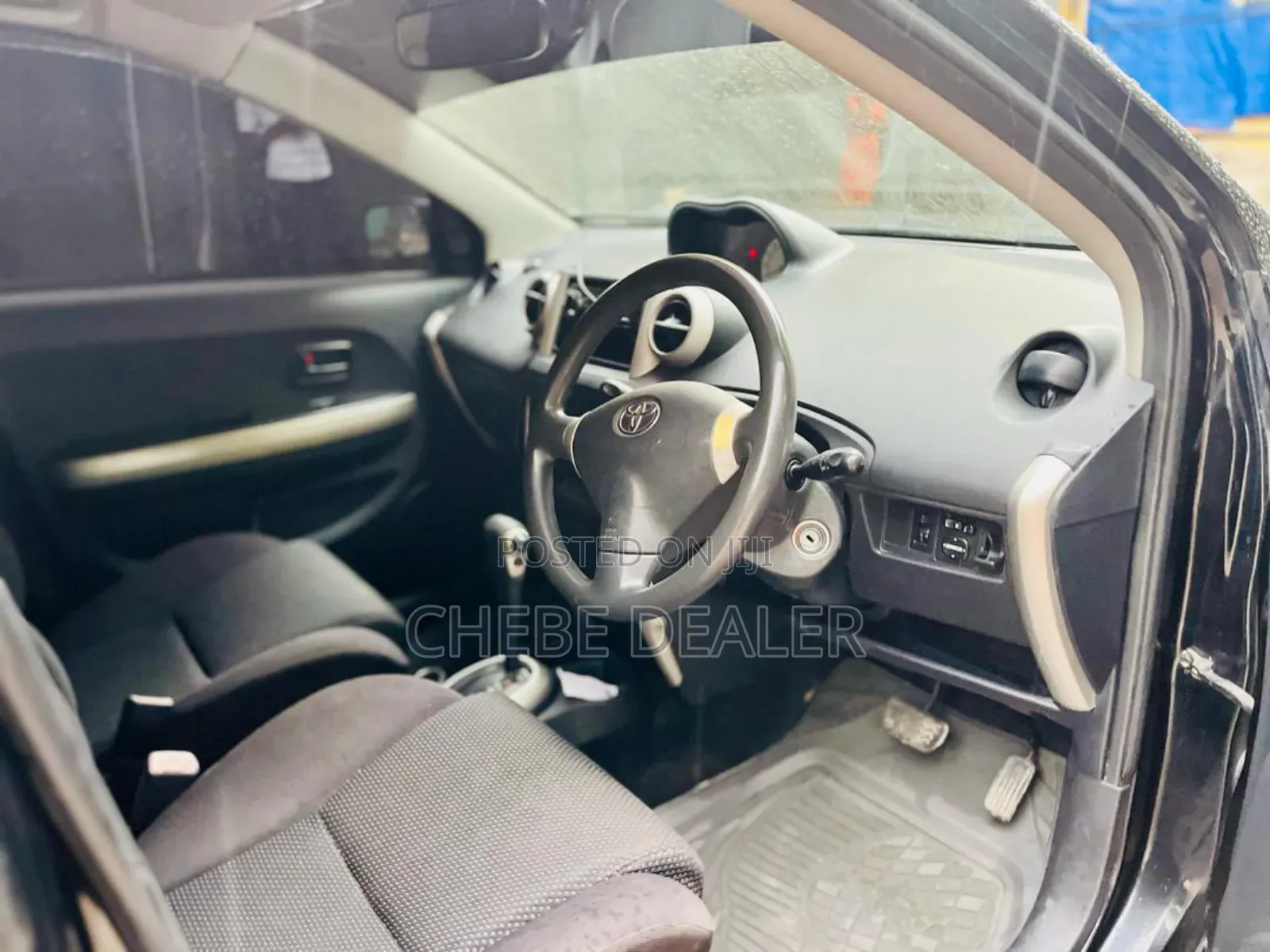 Toyota IST 2003 Black