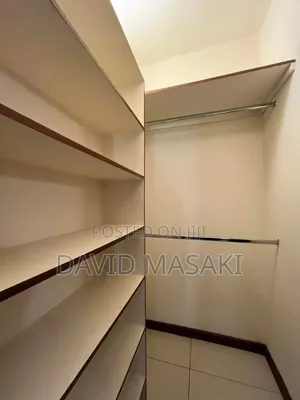 Furnished 4bdrm Villa in Villas Of Oysterbay for rent