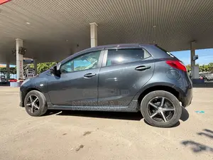 Mazda Demio 2009 Gray