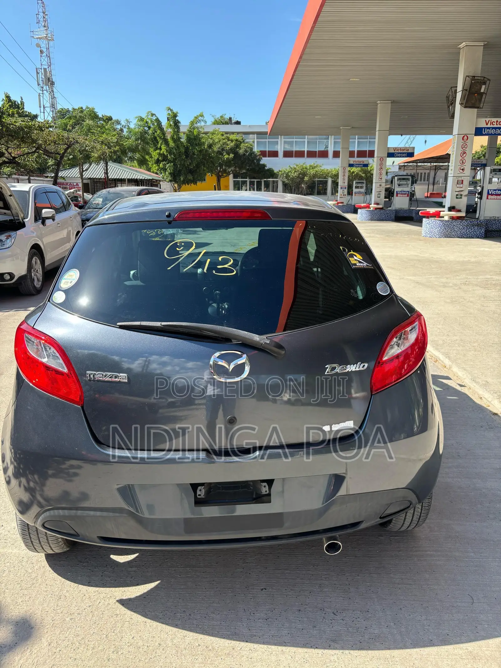 Mazda Demio 2009 Gray