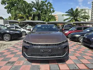 Photo - Toyota Crown 2023 Brown