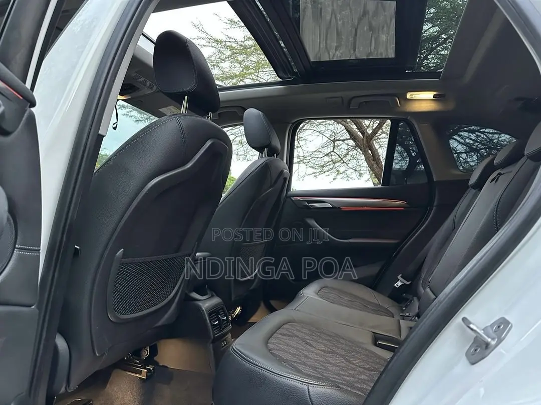 BMW X1 xDrive28i AWD 2020 White