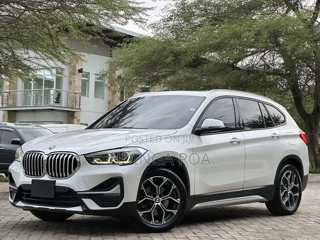 BMW X1 xDrive28i AWD 2020 White