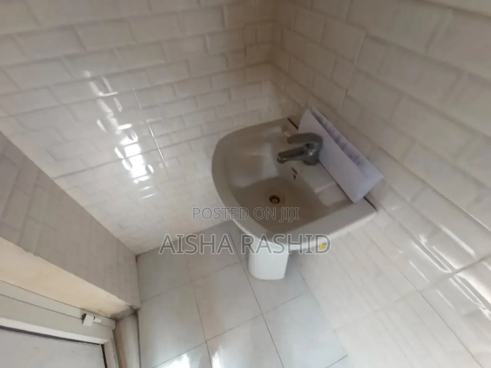 1bdrm Apartment in Kimara for rent
