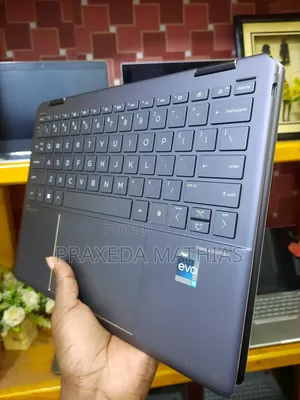 Laptop HP Spectre X360 16GB Intel Core i7 SSD 1T