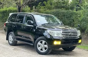 Toyota Land Cruiser 2011 Black