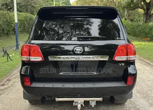 Toyota Land Cruiser 2011 Black