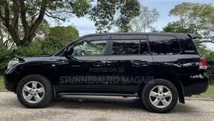 Toyota Land Cruiser 2011 Black