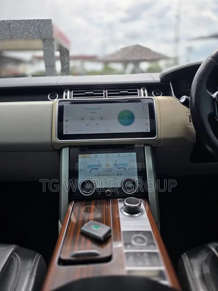 Land Rover Range Rover Vogue 2015 White