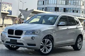 Photo - BMW X3 2013 Beige