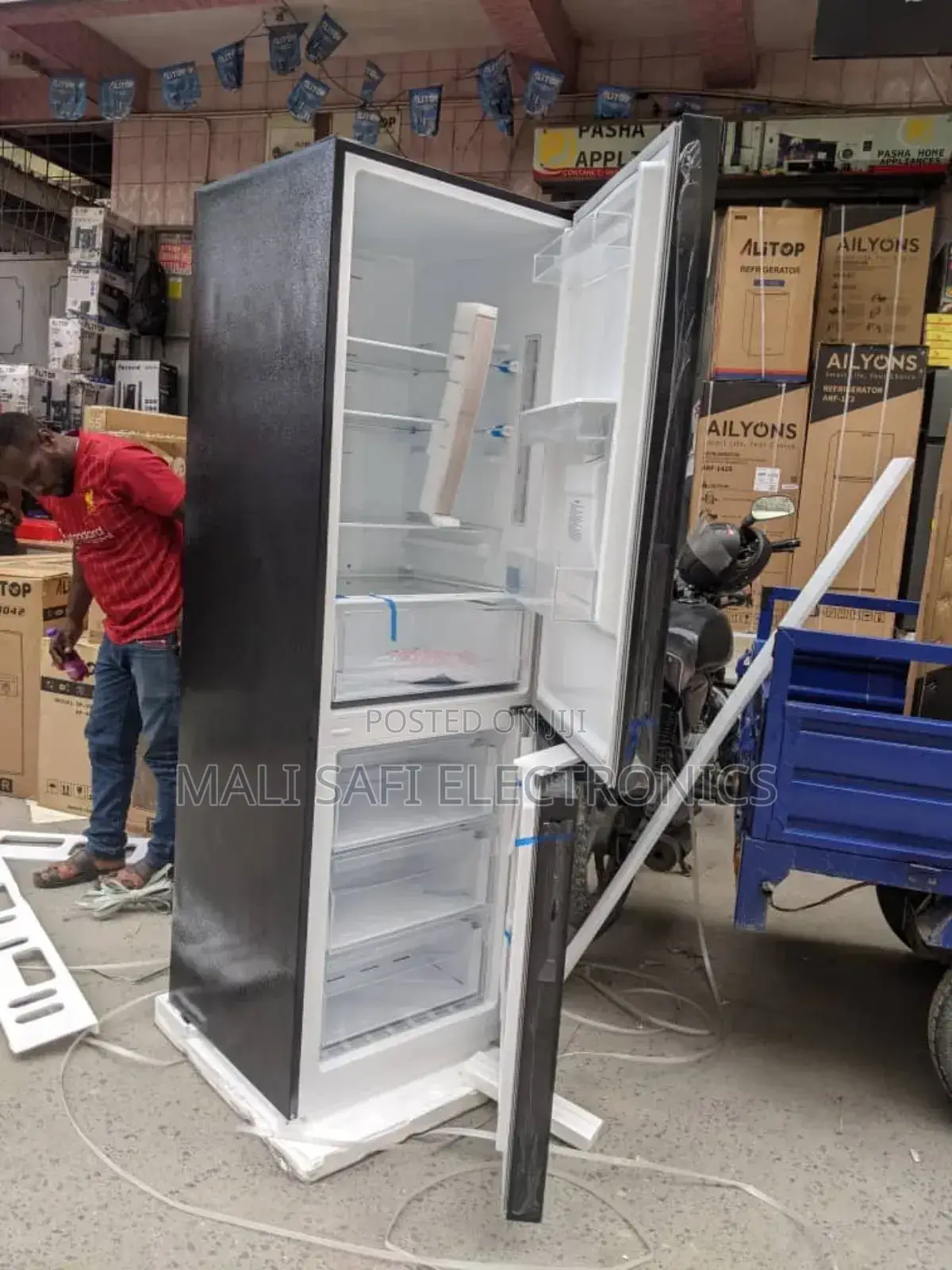 Ailyons Refrigerator in Water Dispenser No Frost Liter 340