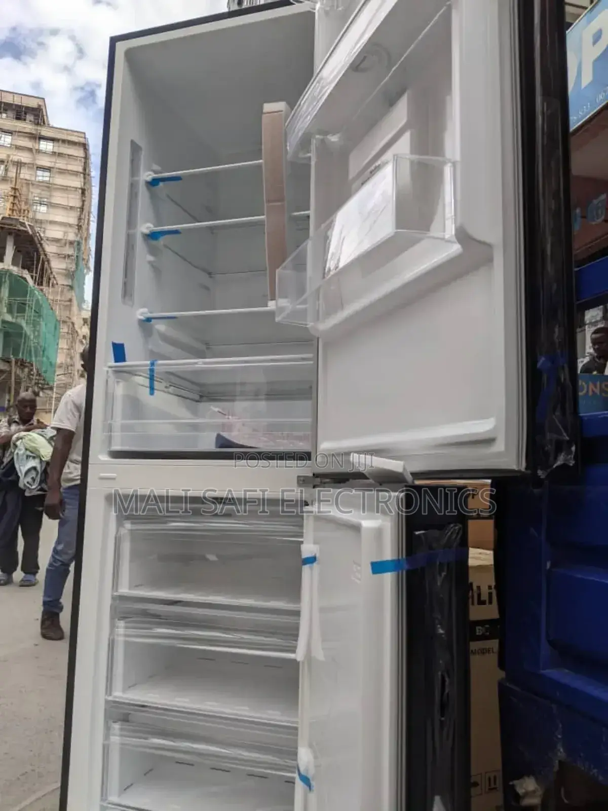 Ailyons Refrigerator in Water Dispenser No Frost Liter 340