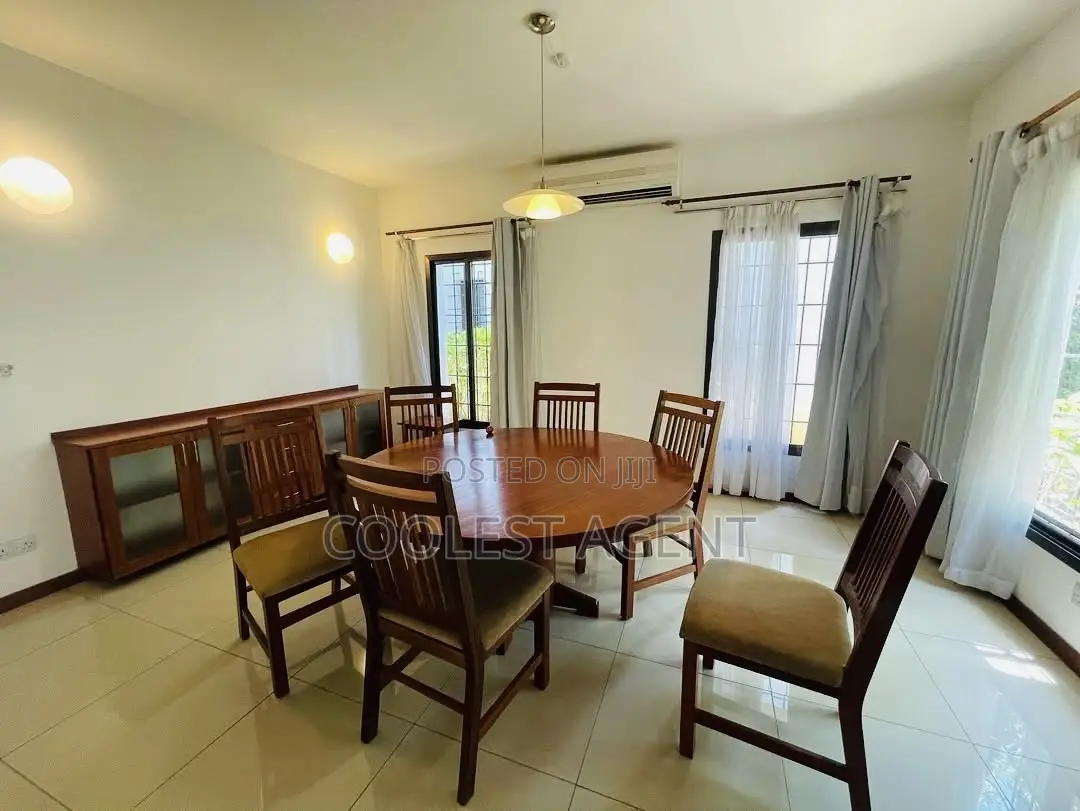 Furnished 4bdrm Villa in Coolest Estate, Oyster Bay for rent