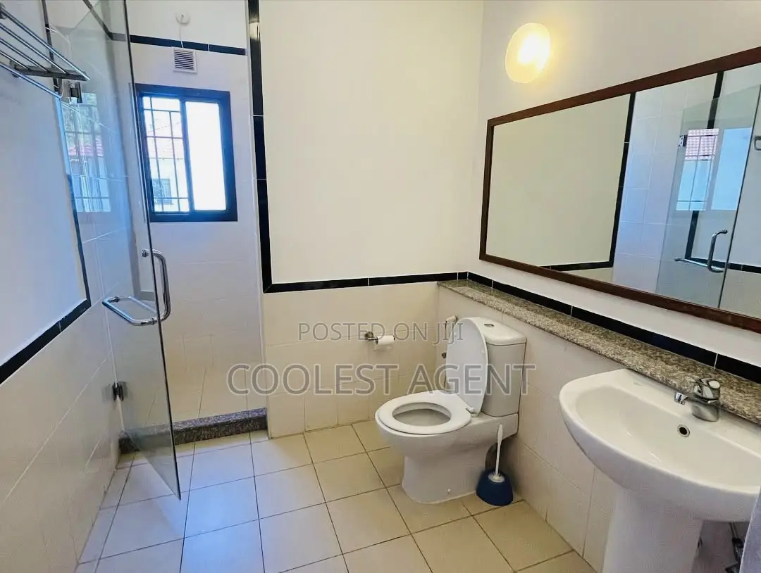 Furnished 4bdrm Villa in Coolest Estate, Oyster Bay for rent