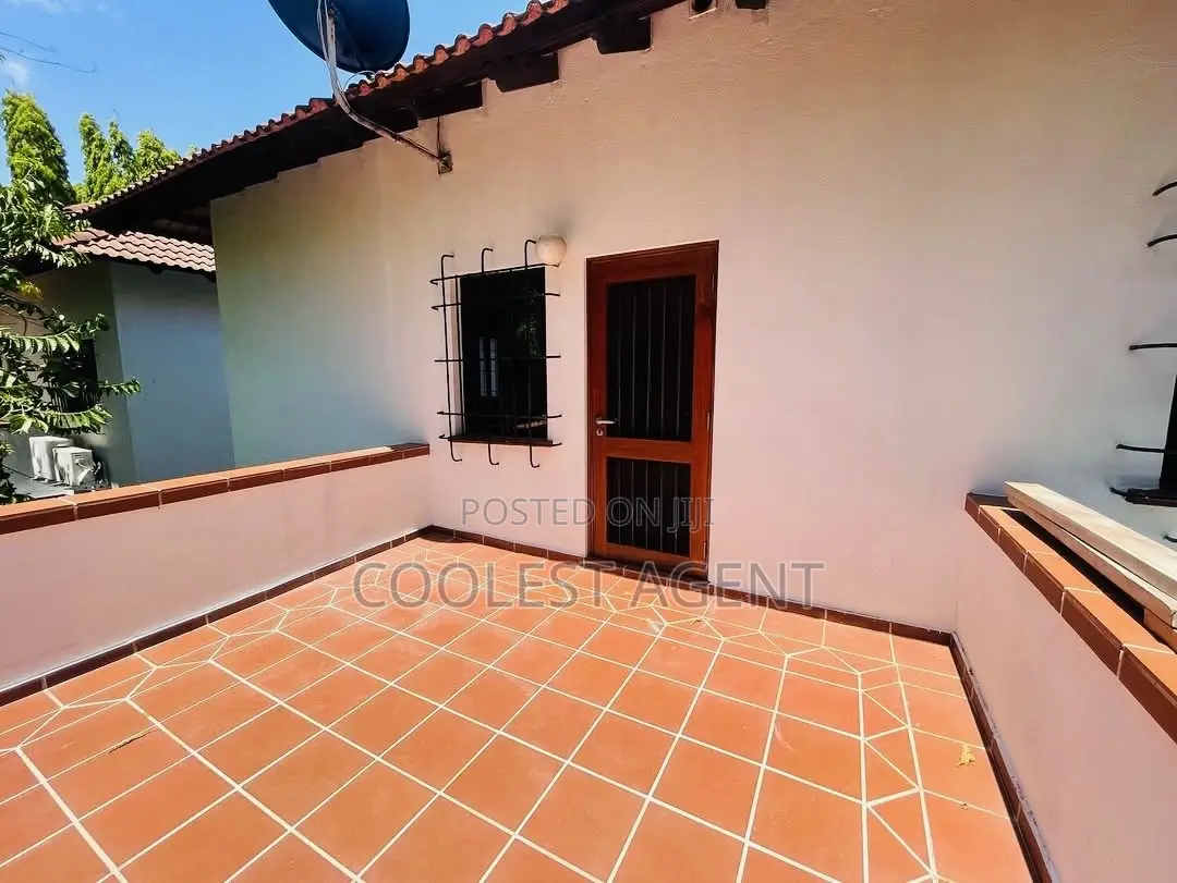 Furnished 4bdrm Villa in Coolest Estate, Oyster Bay for rent
