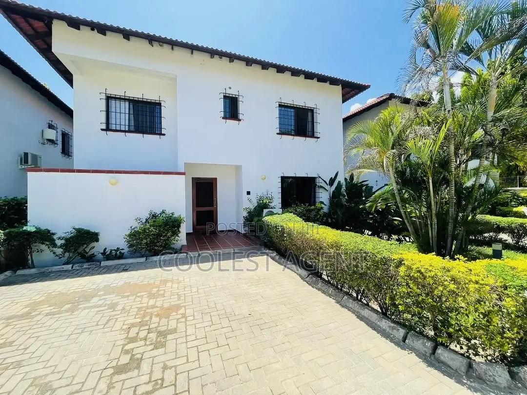 Furnished 4bdrm Villa in Coolest Estate, Oyster Bay for rent