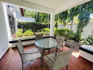 Furnished 4bdrm Villa in Coolest Estate, Oyster Bay for rent