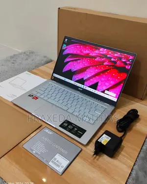 Laptop Acer Swift 3 8GB AMD Ryzen 5 SSD 512GB