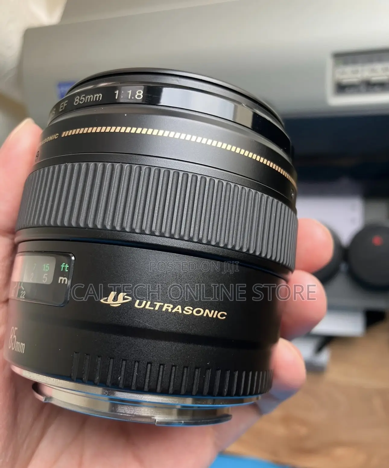 Canon Ef 85mm F/1.8 Usm