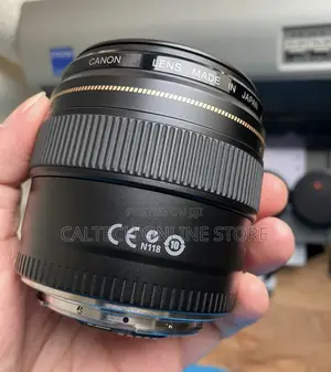 Canon Ef 85mm F/1.8 Usm