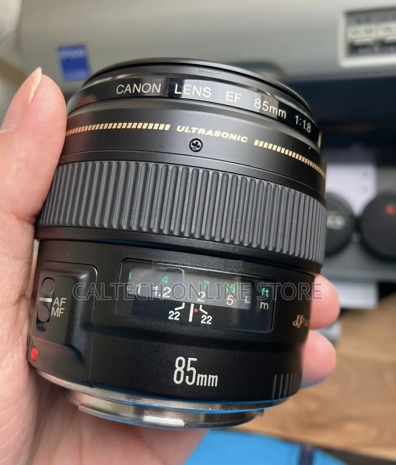 Canon Ef 85mm F/1.8 Usm