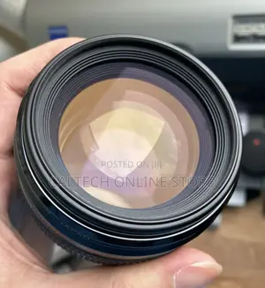 Canon Ef 85mm F/1.8 Usm