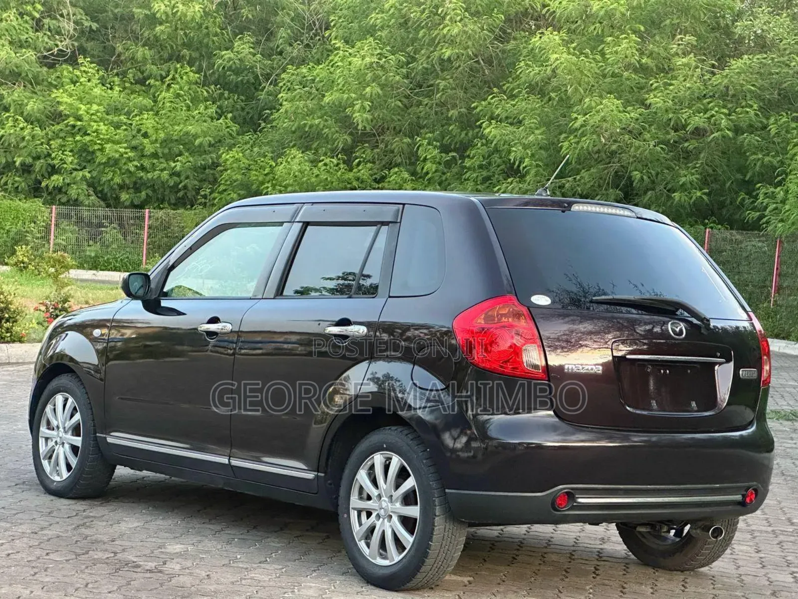 Mazda Verisa 2007 Black