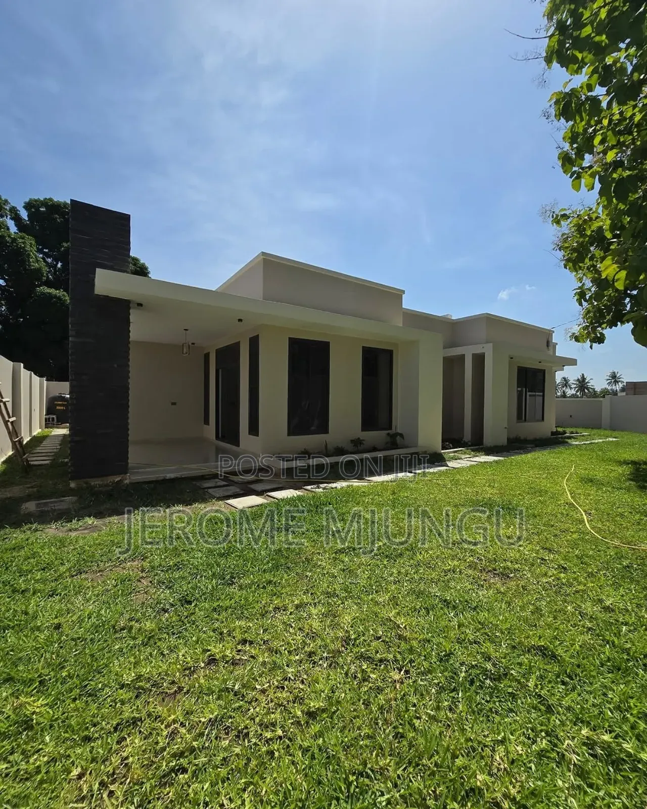 3bdrm House in Goba for sale