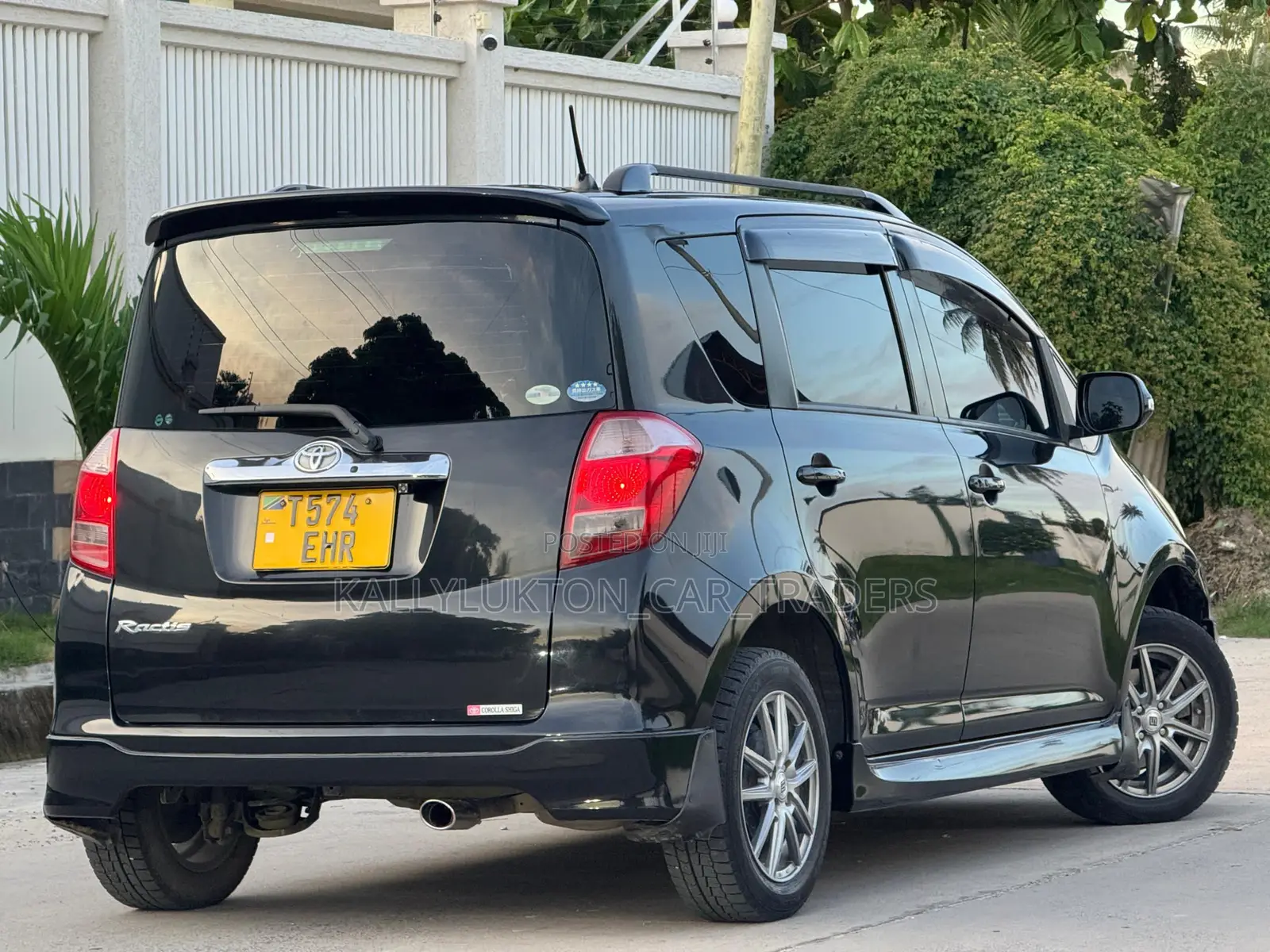 Toyota Ractis 2007 Black