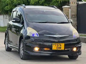 Toyota Ractis 2007 Black