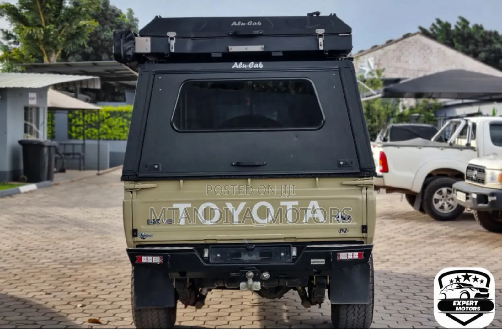 Toyota Land Cruiser 4.5 V8 TD 2019 Beige