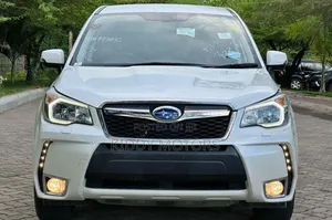 Subaru Forester 2.0XT Touring 4dr SUV AWD (2.0L 4cyl Turbo CVT) 2014 Pearl