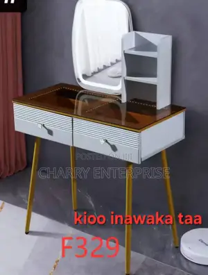 Elegant and Classic Dressing Table and Mirror With Light