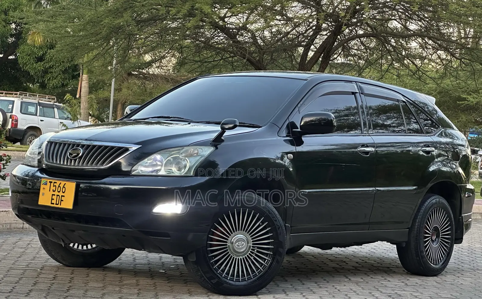Toyota Harrier 2.4 2007 Black
