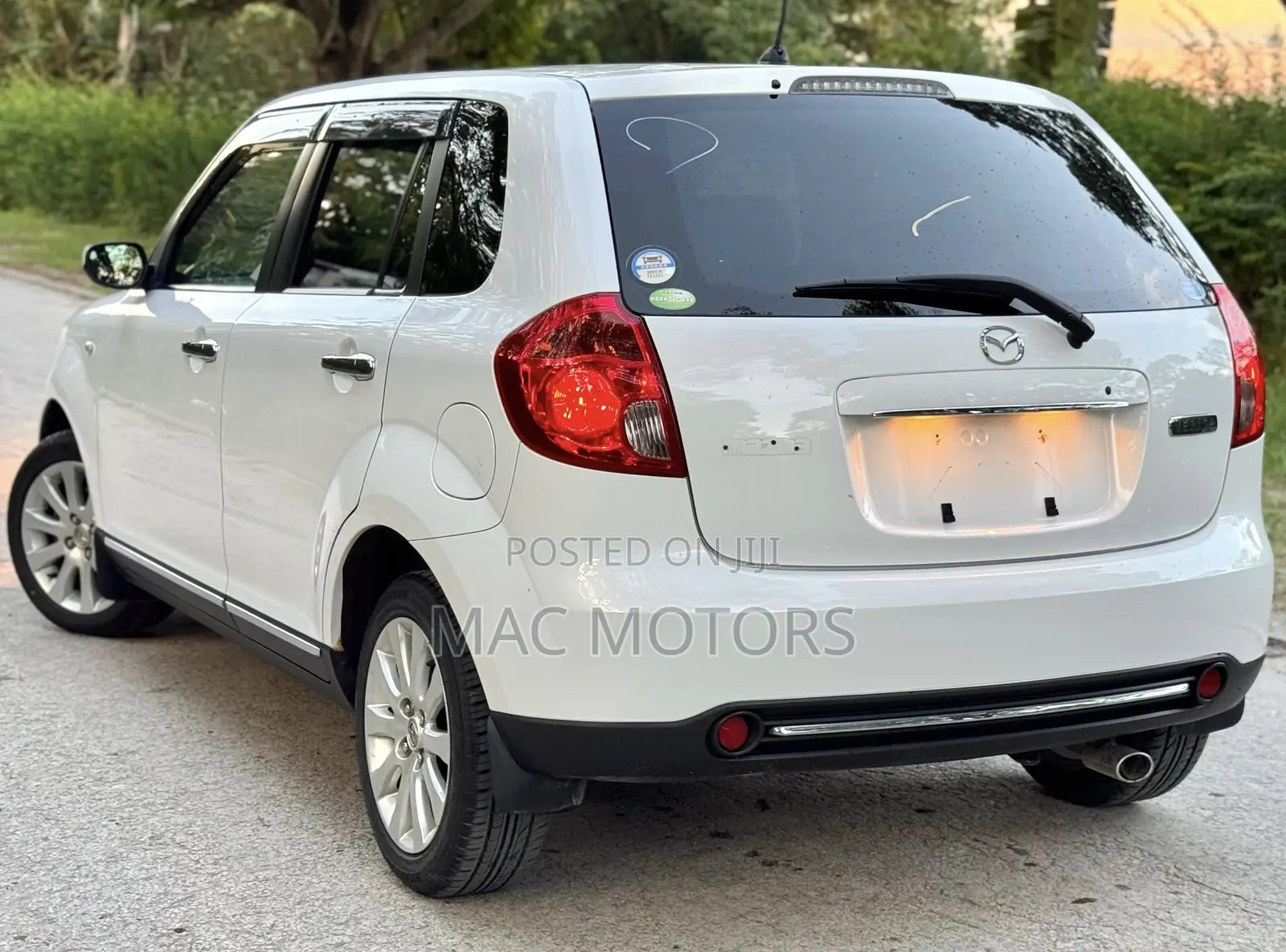 Mazda Verisa 2009 White