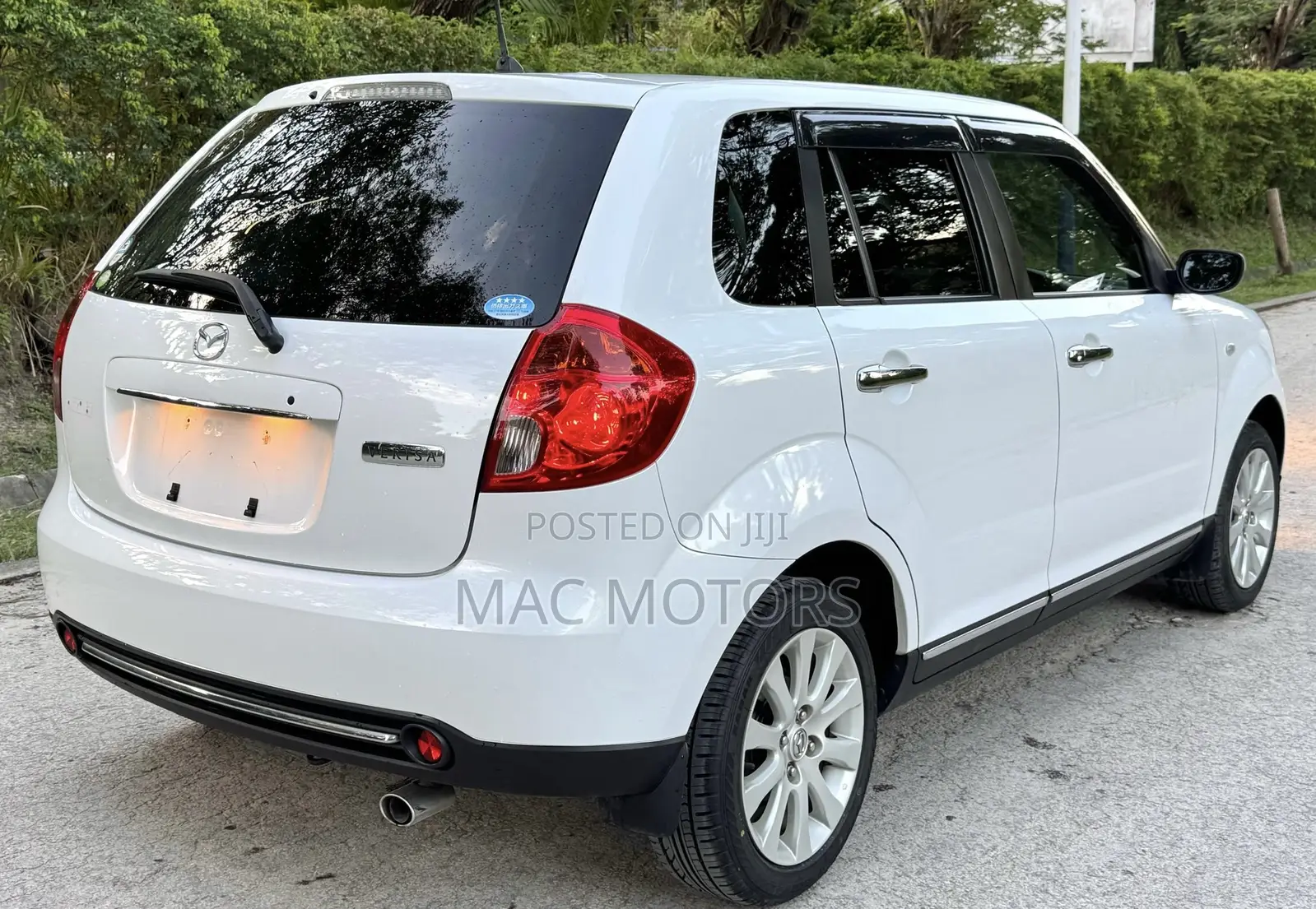 Mazda Verisa 2009 White