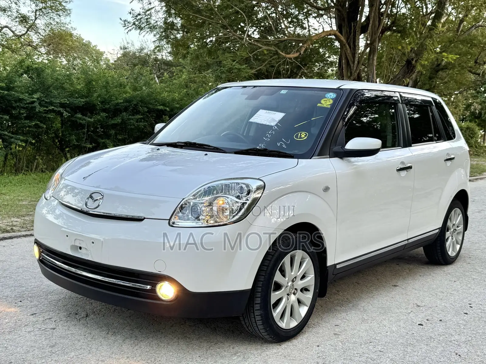 Mazda Verisa 2009 White