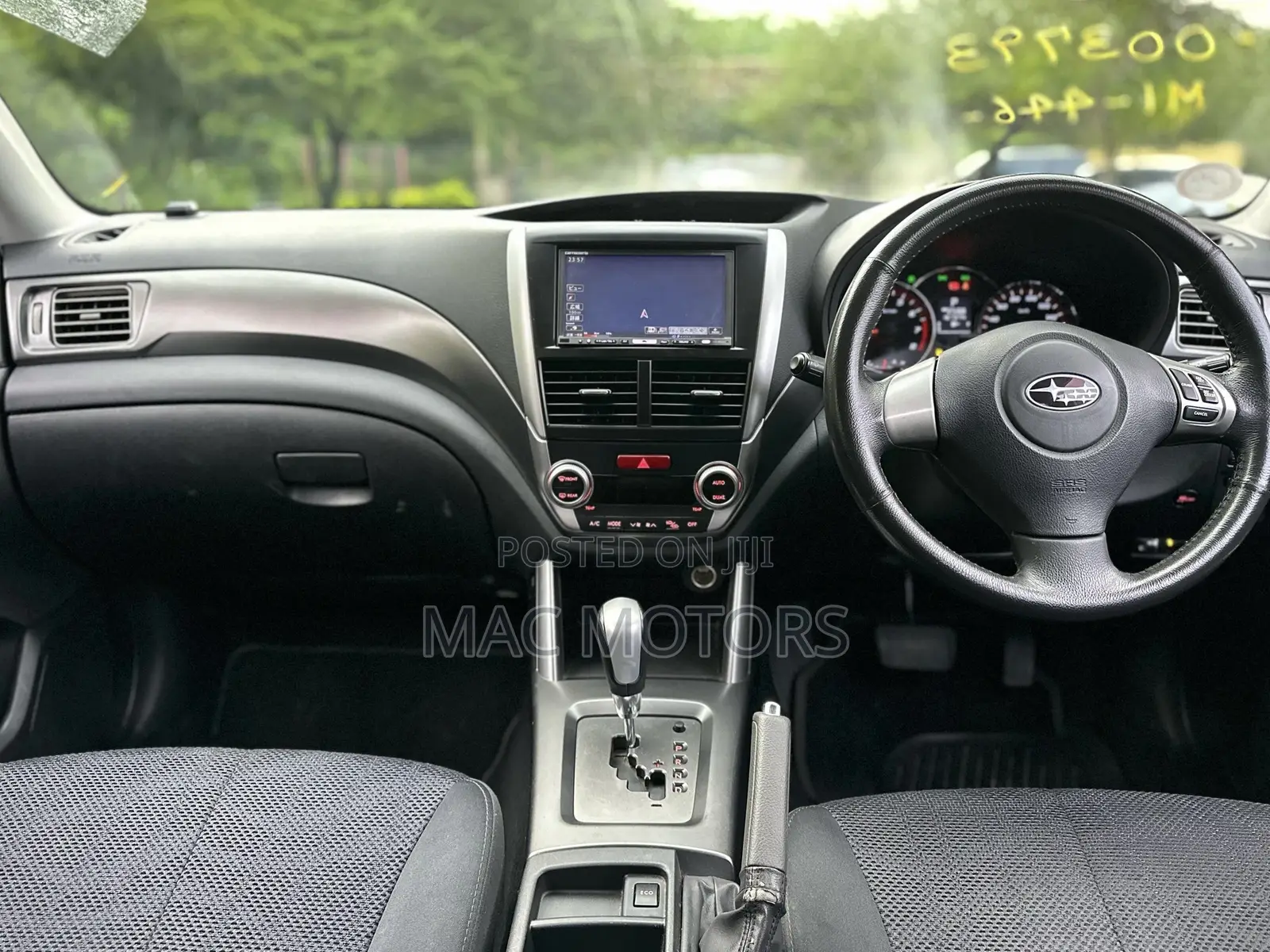 Subaru Forester 2011 Pearl