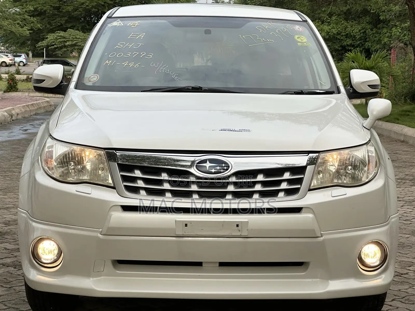 Subaru Forester 2011 Pearl
