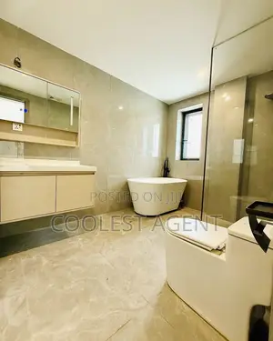 4bdrm Penthouse in Coolest Estate, Masaki for rent