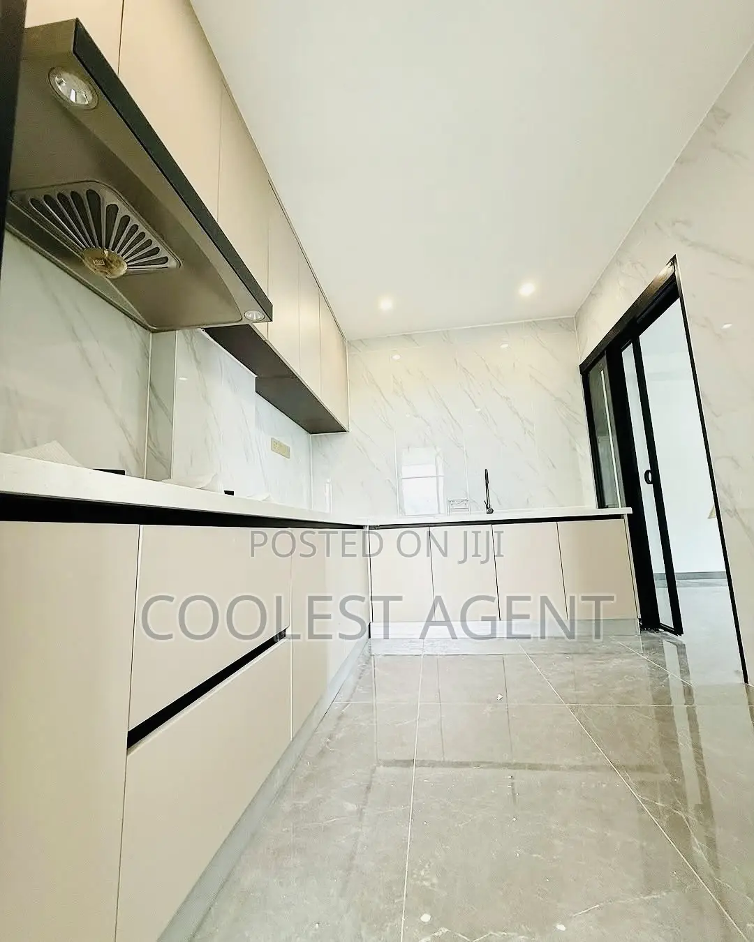 4bdrm Penthouse in Coolest Estate, Masaki for rent
