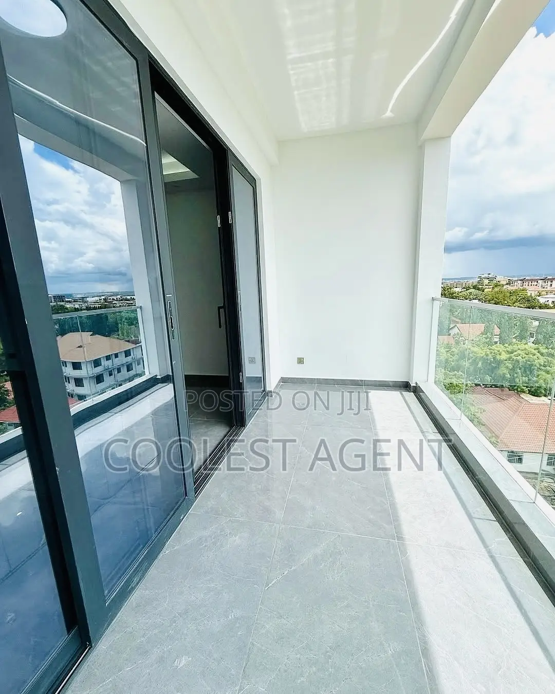 4bdrm Penthouse in Coolest Estate, Masaki for rent